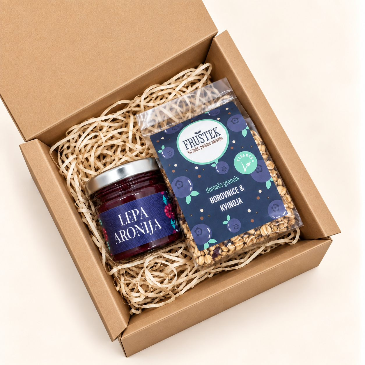 Mali paket "Aronija in borovnica"